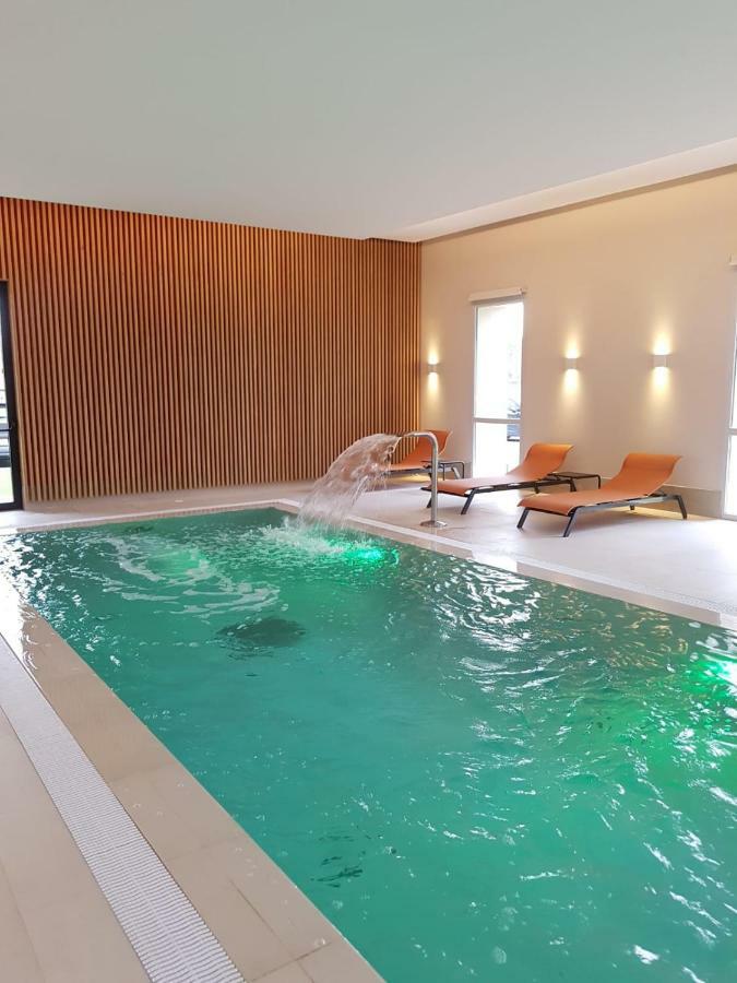 Chateau Saint-Jean, Relais & Chateaux モンリュソン エクステリア 写真