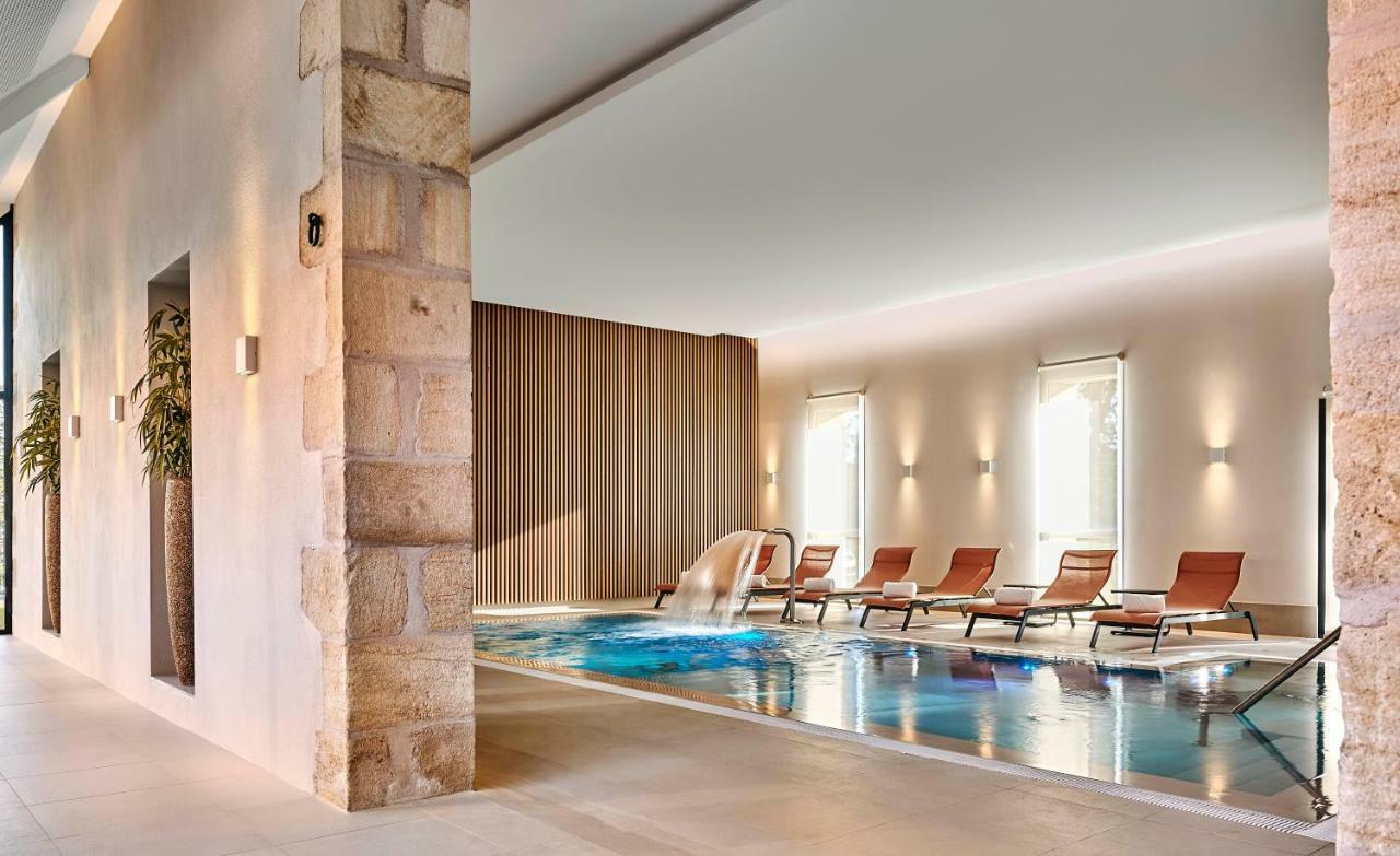 Chateau Saint-Jean, Relais & Chateaux モンリュソン エクステリア 写真